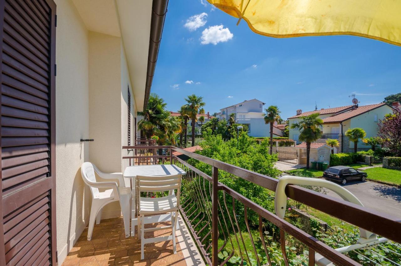 Apartments Milan Porec Exterior photo