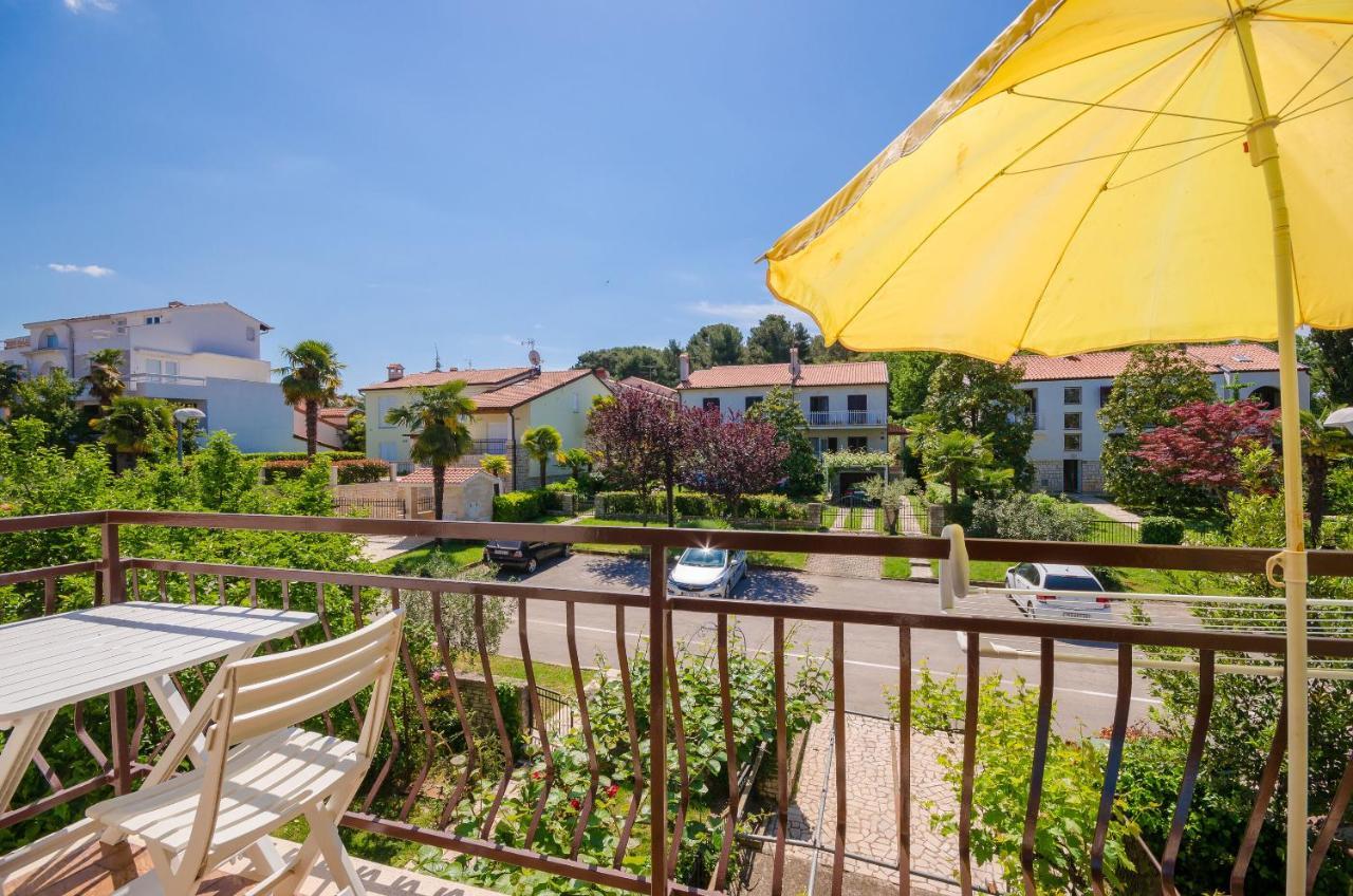 Apartments Milan Porec Exterior photo