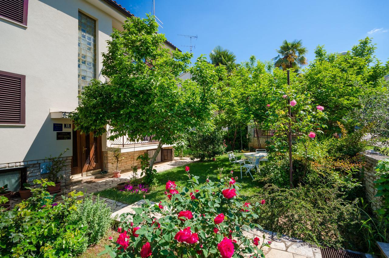 Apartments Milan Porec Exterior photo